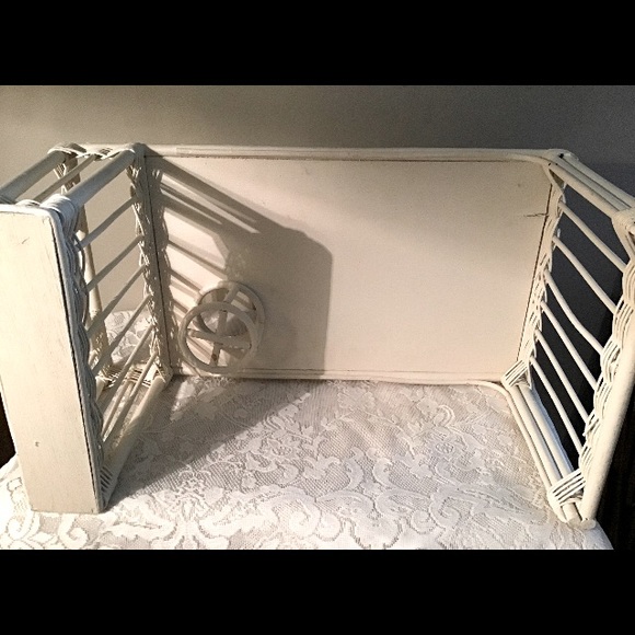 70’s Vintage Wicker Cottage Core Lap Tray - Picture 7 of 9